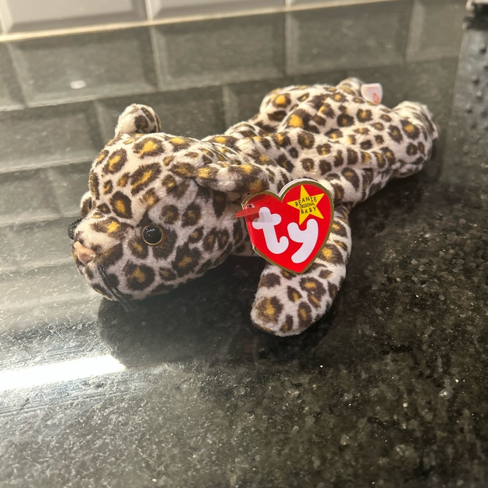 Freckles Beanie Baby with original tags. 1996 timestamp